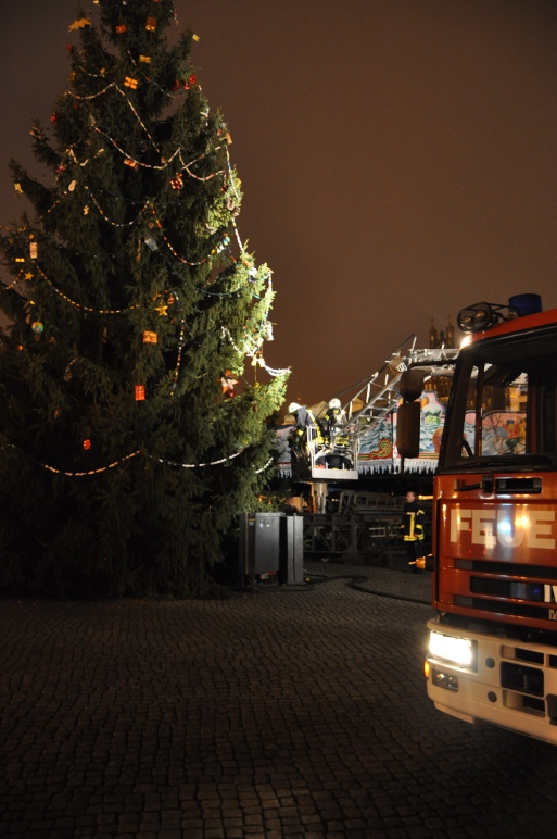 Feuerwehr räumt Zwischenlager im Tannenbaum